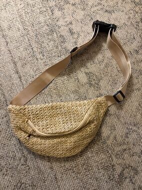 Woven Straw Belt Bag in Natural Beige